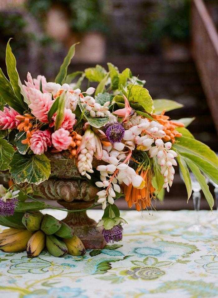 färsk trädgård-dekoration-blommor-frukt-trädgård-fest-bröllop
