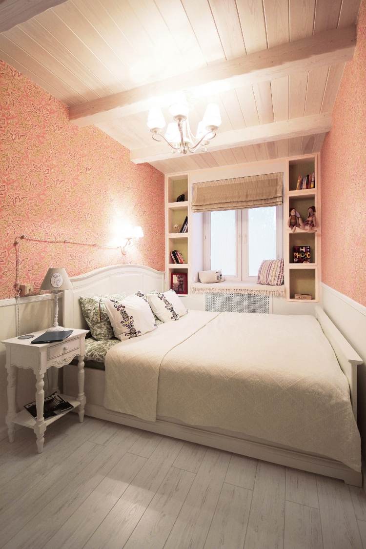 väggdesign-litet sovrum-tapeter-korall-rosa-vit-möbler-lantlig stil