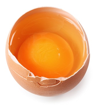 Πώς τα αυγά βοηθούν να καθαρίσουν γρήγορα τα σπυράκια