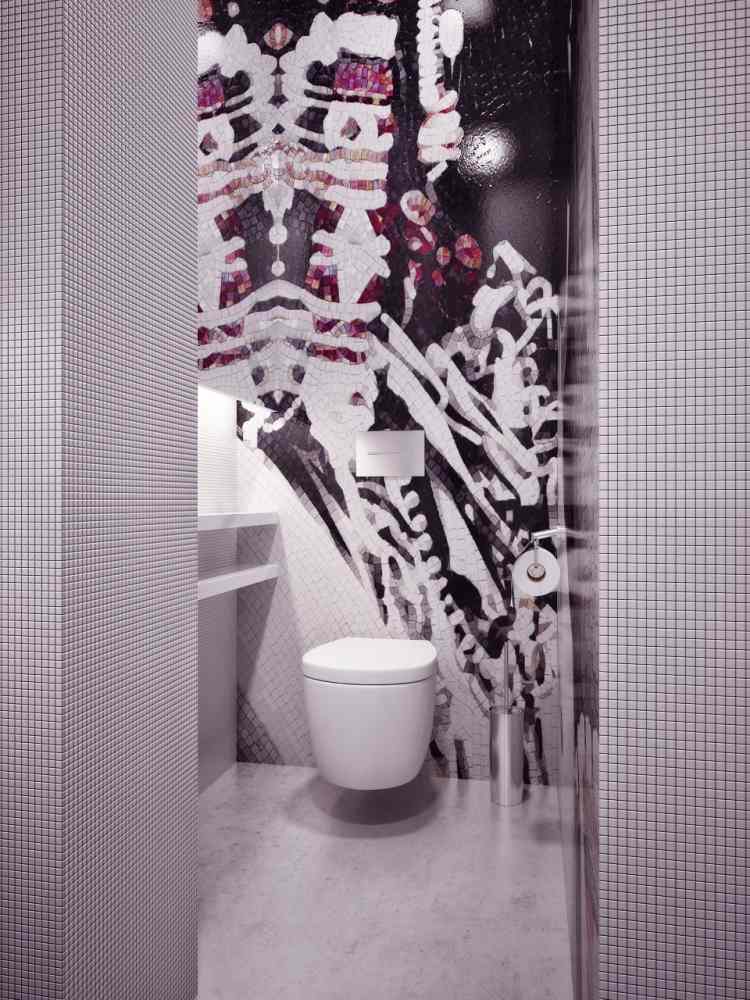 kakel-badrum-medelhavs-toalett-mosaik-svart-vit-violett-detaljer-marmor