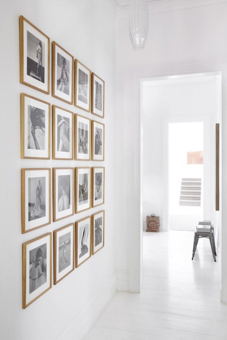 hall-dekoration-idéer-foto-vägg-svart-vita-foton