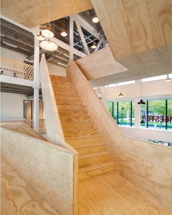 trappor gjorda av trä-trappa idéer-inredning modern