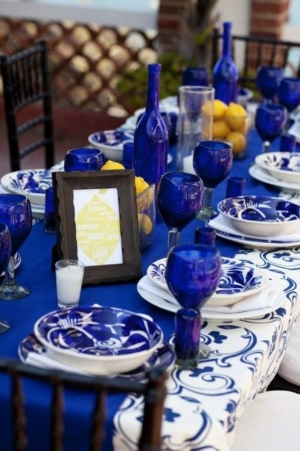 blå-bestick-koppar-porslin-bord dekorationer