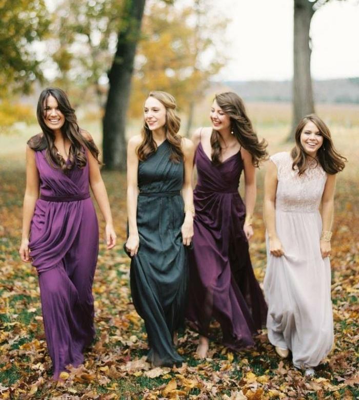 tärnor-klänningar-höst-bröllop-lilatoene-golv-längd-olika-modeller