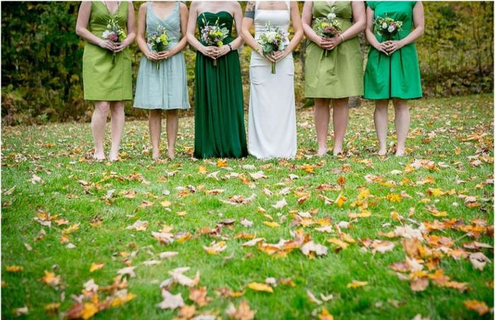 tärnor-klänningar-höst-bröllop-grön-tene-kort