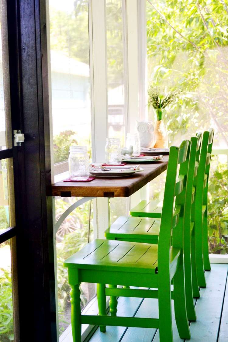 Uterum-design-bord-topp-gröna-stolar