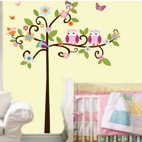 Baby room baby crib tree mönstrade idéer