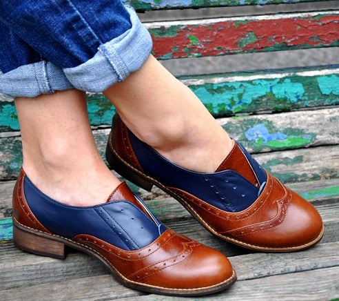 Δερμάτινο γυναικείο παπούτσι με διπλό χρώμα -22