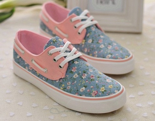 Γυναικεία παπούτσια με floral print -6