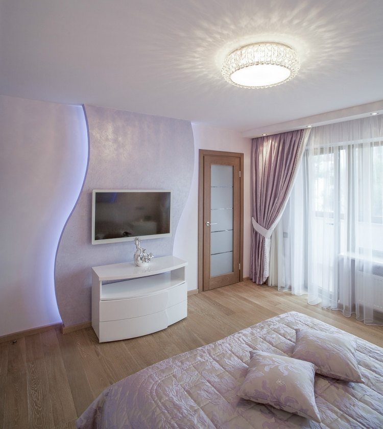 sovrum-design-lila-lila-färg-indirekt-blå-led-belysning-vägg-tv
