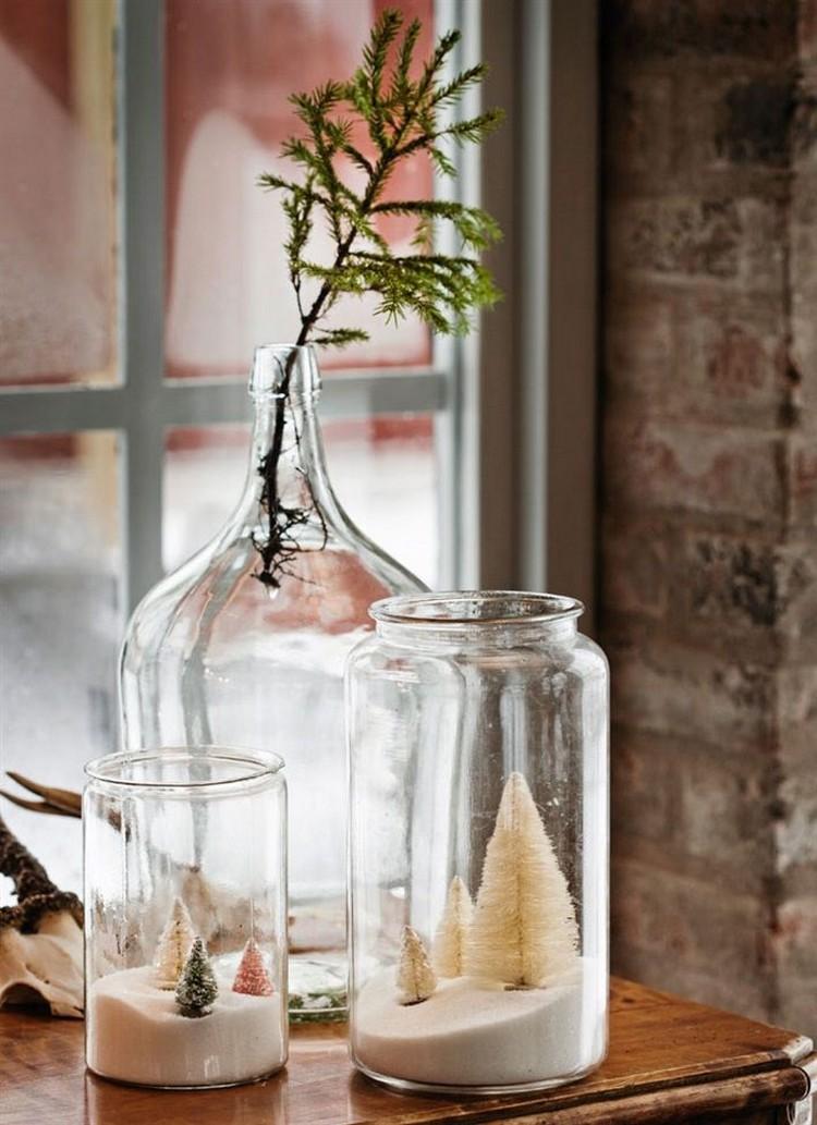 juldekoration-idéer-glas-salt-snö-miniatyr-granar