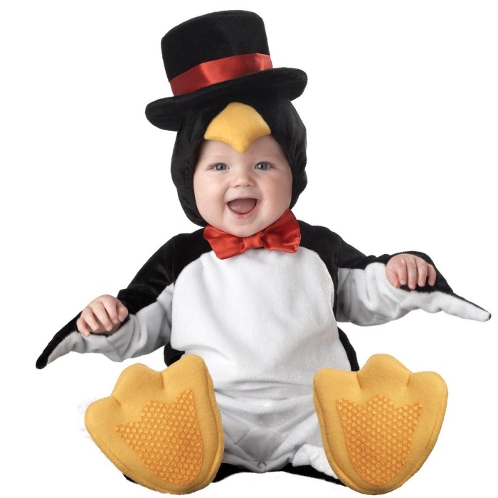 söt-karneval-kostym-idéer-för-bebisar-pingvin-med-hatt