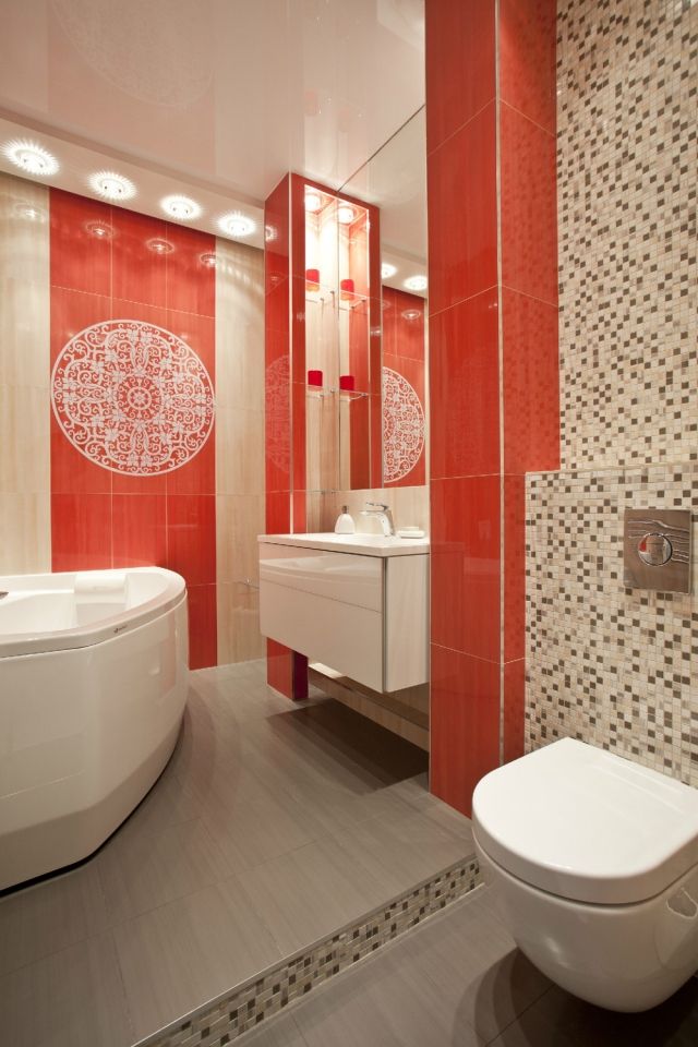 idéer-badrum-kakel-beige-korall-mosaik-hörn badkar