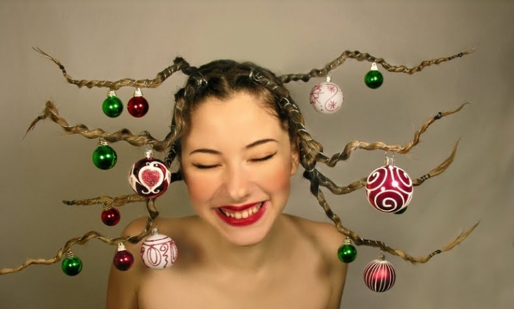 frisyrer för julbarn hängande kulor