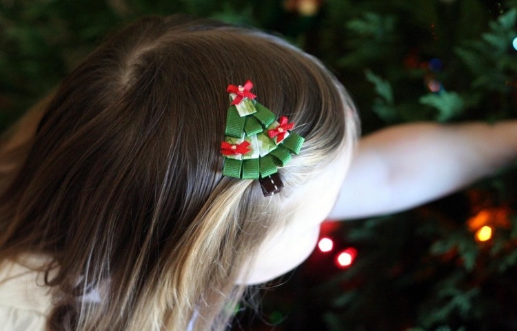 frisyrer-jul-barn-hår-klipp-gran-band