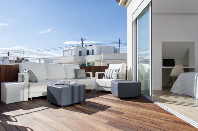 vit-terrass-möbler-sittplatser-terrass-design-bilder