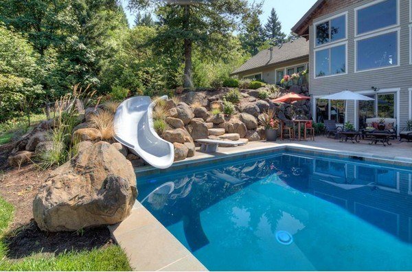 White Project styling slide pool