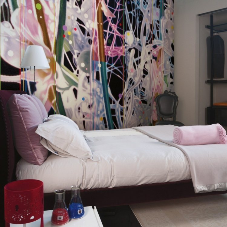 Designer tapet sovrum-blommigt-mönster-färgglatt-violett-stoppad säng-FULL-VÄVNING- Inkiostro-Bianco