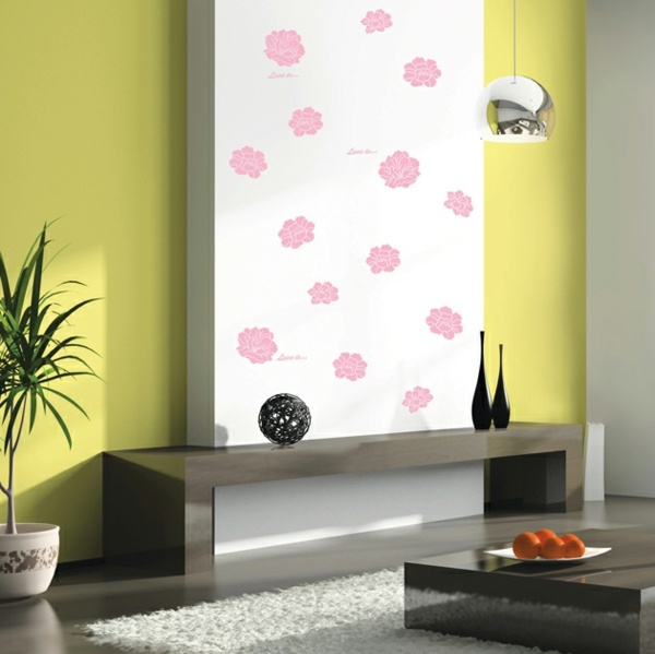 Vardagsrum rosa väggklistermärken moderna trämöbler