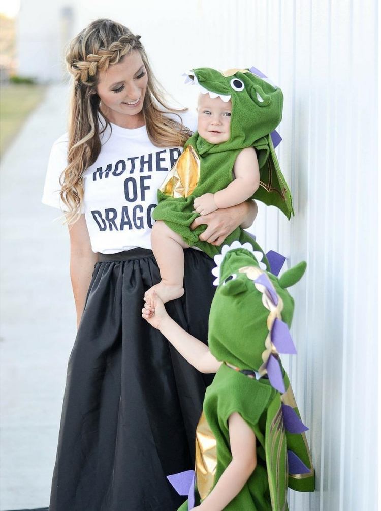 idéer-mamma-baby-karneval-kostymer-drake-kreativ-tröja