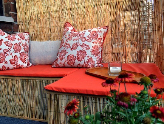 Dekorationsidéer bambu möbler trädgårdstaket högt