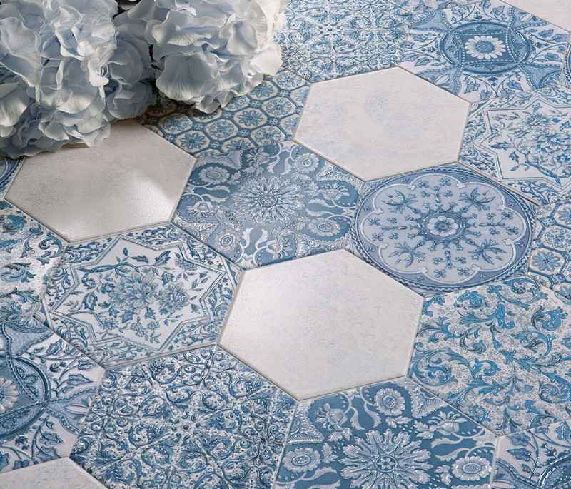 golvplattor-idéer-hexagon-form-lapptäcke-argila-origine-peronda-blå
