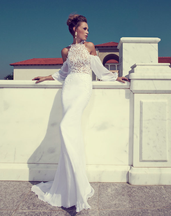 bröllopsklänning-2014-vit-figur-kram-lång-spets-topp-ärmar-julie-vino