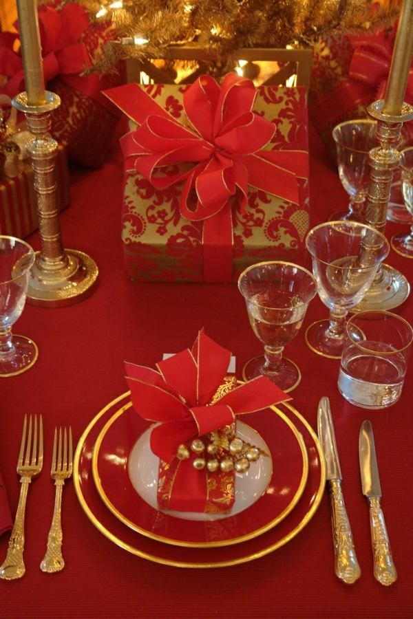 gyllene röda accenter Christallmassen bordsdekoration jul