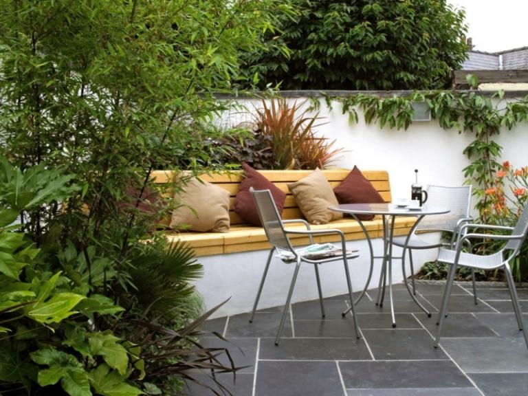 idéer terrass plantera bänk inbyggd höjd säng trä klätterväxt