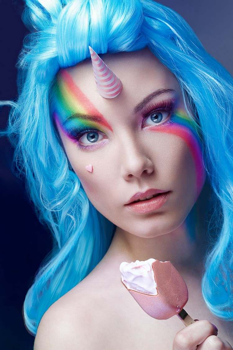 Makeup-tips-karneval-idéer-enhörning-regnbågsfärger-kinder-panna