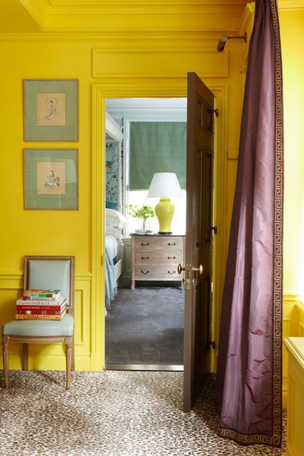 modern ogenomskinlig gardin-tyg design-färgschema-gul-vinröd