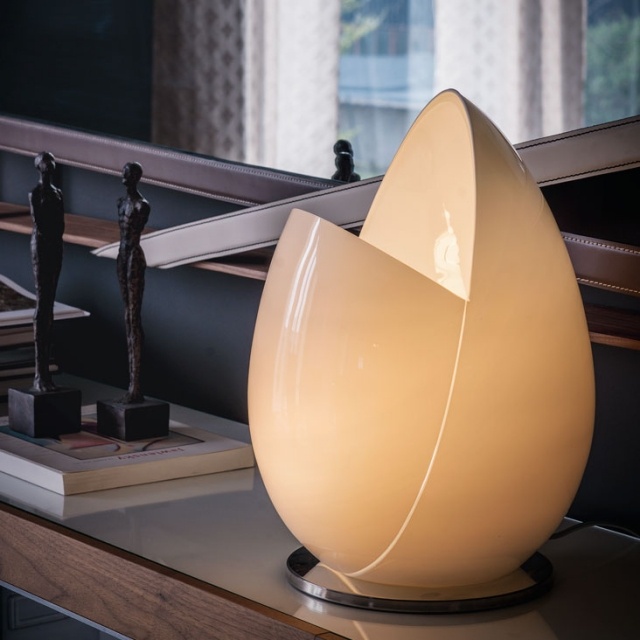 Bordslampa-äggformade högglansiga ytidéer för heminredning