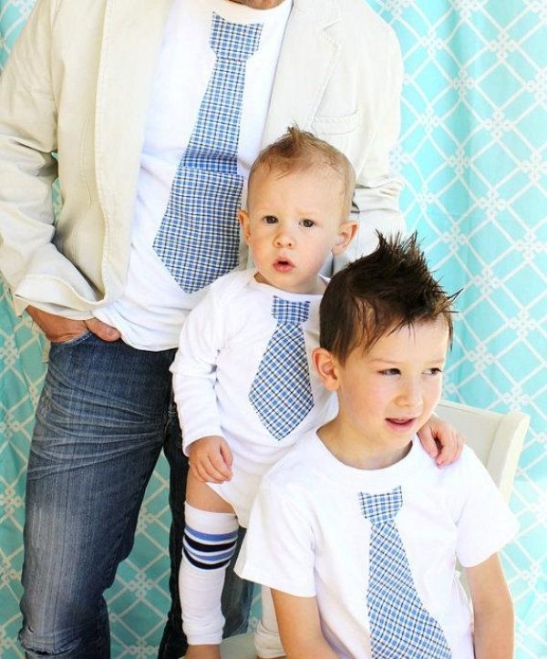 Pappa-barn-klädda-i-samma-stil-med-bästa funktionalitet
