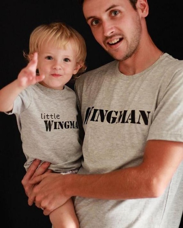stylings-idéer-för-team-far-barn-t-shirts-med-bokstäver