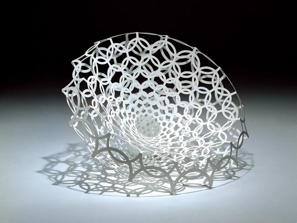 Louise Campbell fåtölj vit 3D -tryckt detaljspets