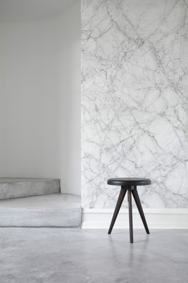 3d-tapeter-marmor-vit-grå-ädel-optik-svart-bord