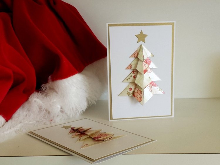 Julkort med origami -instruktioner för gran