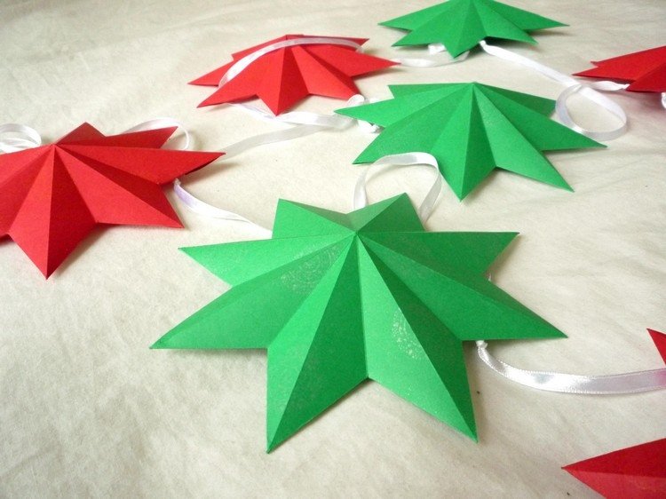 julstjärna-tinker-idéer-3d-grönt-rött-papper