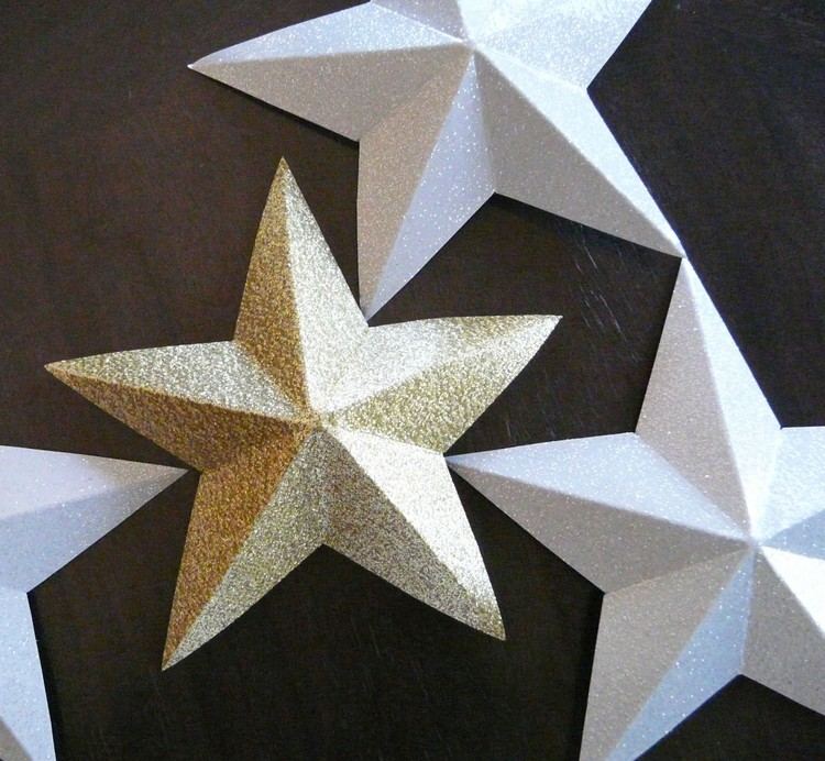 julstjärna-tinker-idéer-glittrande-dekor-papper-guld-silver