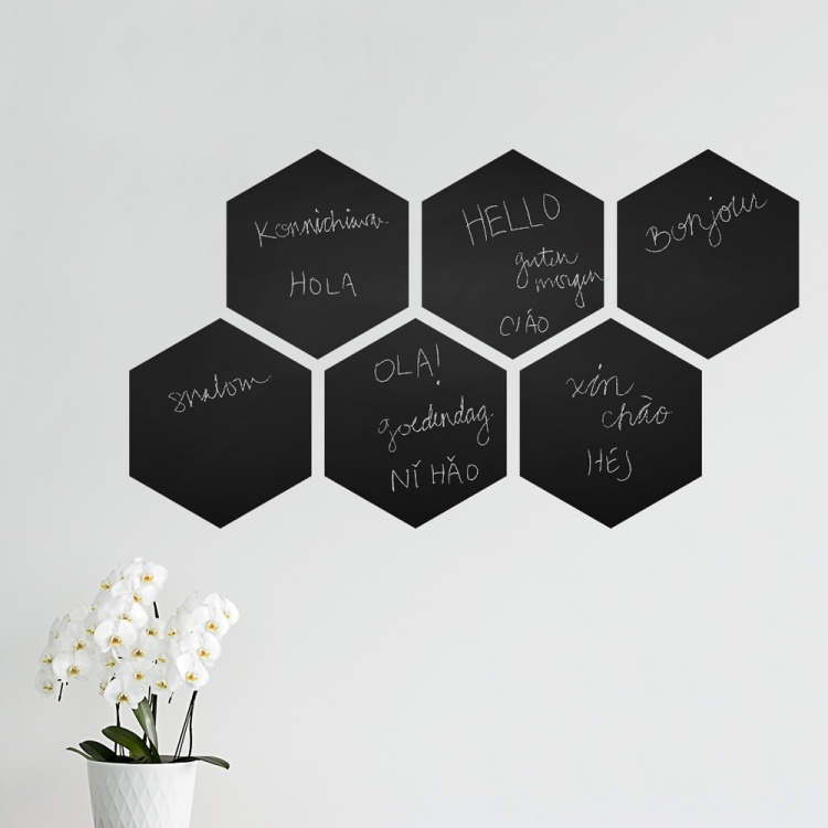 idéer-vägg-design-svart-svarta tavlan-hexagoner-vägg-måla-vit-orkidé