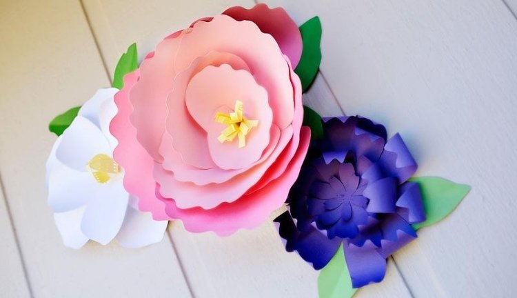 dekor-idéer-gör-det-själv-papper-blommor-trädgård-fest