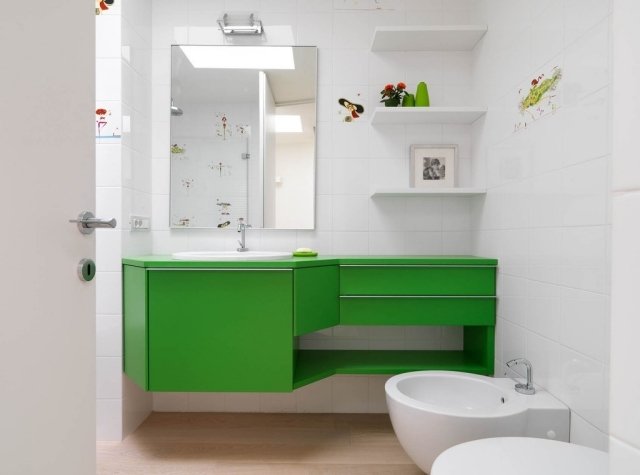 Idéer för små badrum-grönt-handfat-låda-vägghyllor