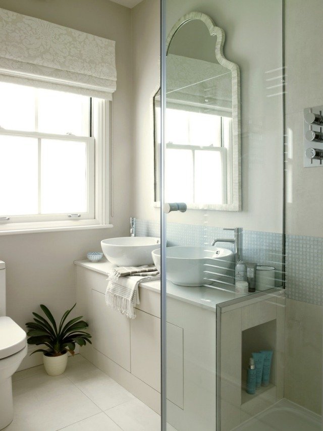idéer för små badrum dubbel fåfänga-glaspartition