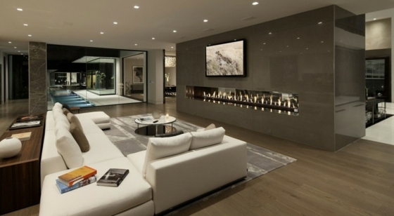 Natursten-grå-ljus-stoppade möbler-modern lägenhet