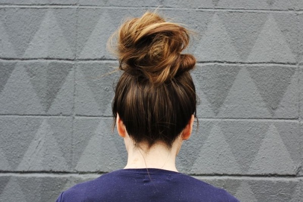 updo-casual-edged-ombré-hair-summery-look