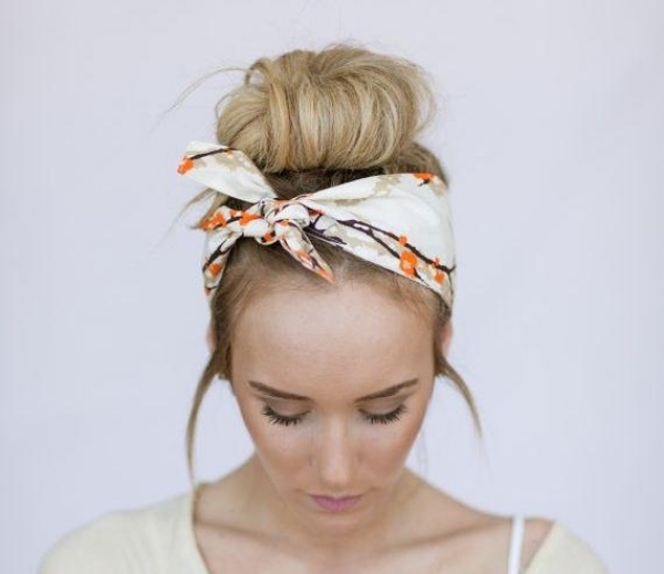 updo-bulle-huvudduk-vintage-motiv-idéer-långt hår