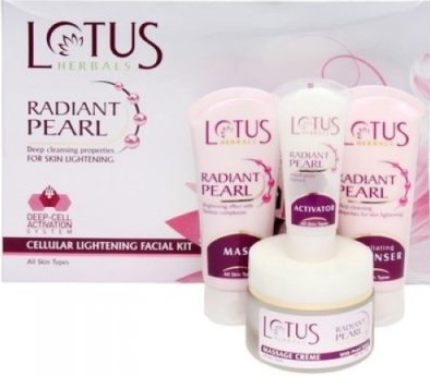 Lotus Herbals Radiant Platinum Cellular ikääntymistä estävä kasvopakkaus