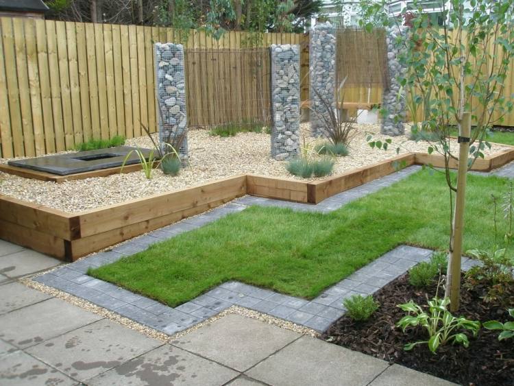 modern-trädgård-design-gräsmatta-betong-kakel-trottoar-växter-grus-mulch