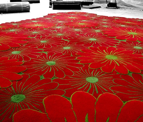 kreativa mattor modern inredning blommoröd