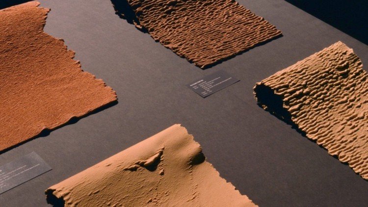 Alternativt läder tillverkat av linoleum